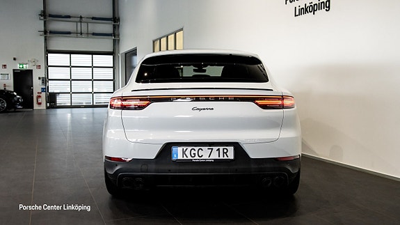 Porsche Cayenne 6 of 24