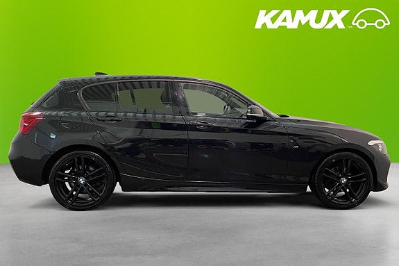 BMW 118i 2 of 5