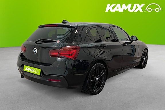 BMW 118i 4 of 5