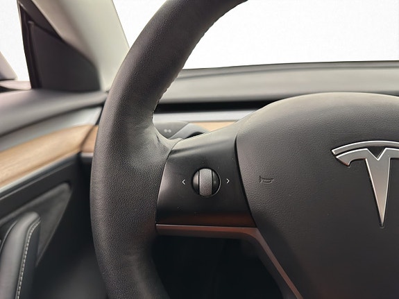 Tesla Model 3 15 of 30