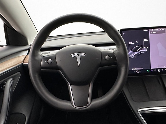 Tesla Model 3 14 of 30