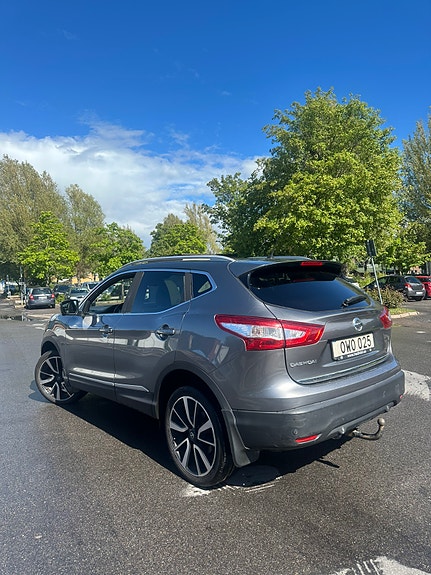 Nissan Qashqai 2 of 5