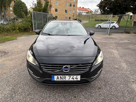 Volvo V60 3 of 14