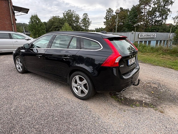 Volvo V60 7 of 14