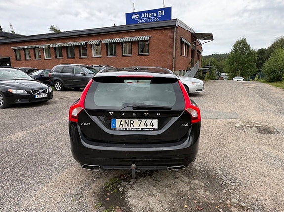 Volvo V60 6 of 14