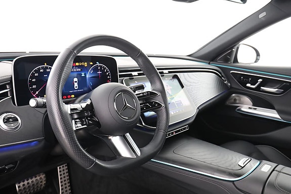Mercedes-Benz E300 de 12 of 30