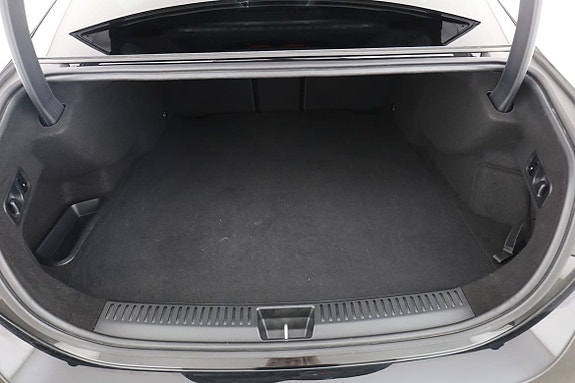 Mercedes-Benz E300 de 18 of 30