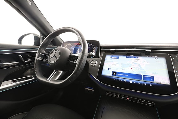 Mercedes-Benz E300 de 14 of 30