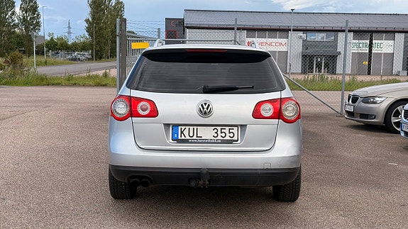Volkswagen Passat 5 of 5