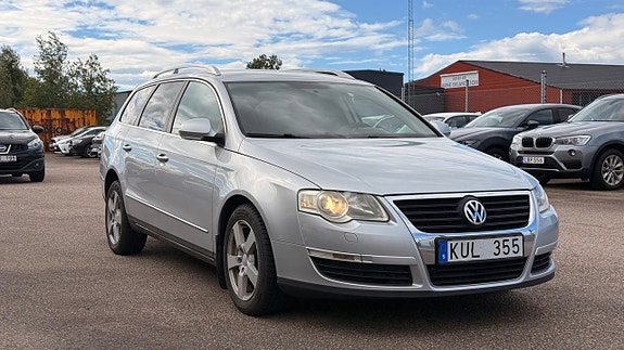 Volkswagen Passat 3 of 5
