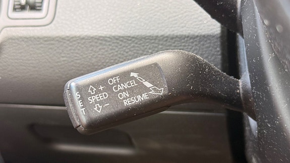 Volkswagen Passat 22 of 26