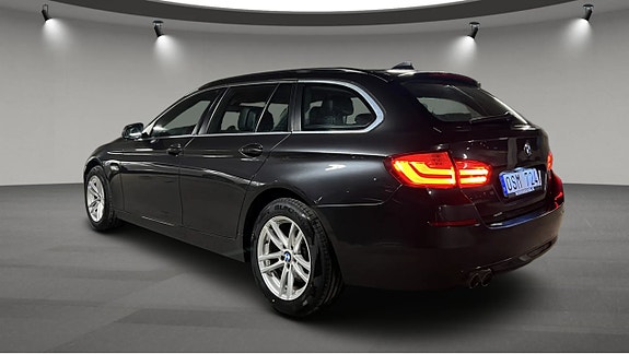 BMW 520d 4 of 5