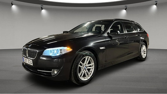BMW 520d 2 of 5