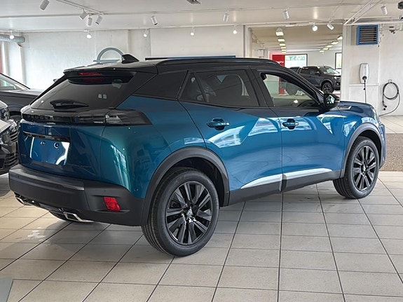 Peugeot 2008 4 of 5