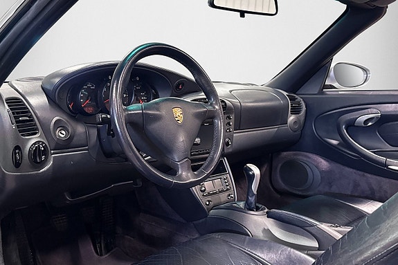 Porsche 911 13 of 30
