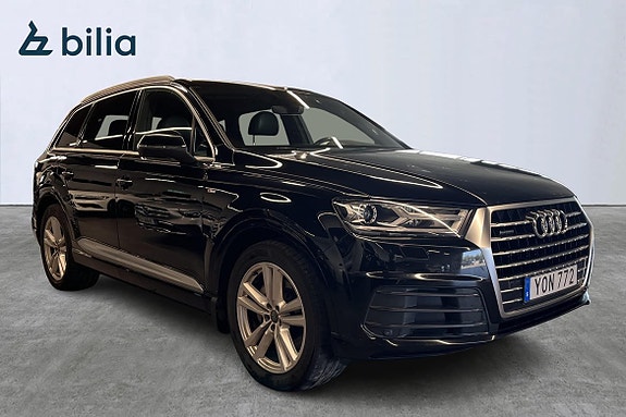 Audi Q7 2 of 5