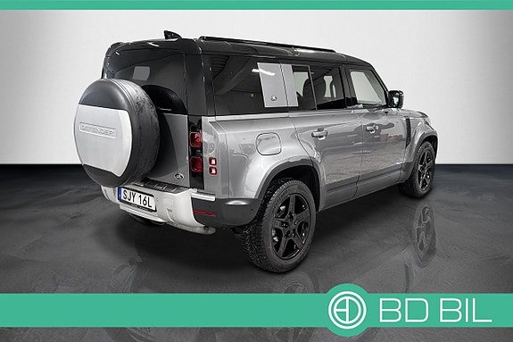 Land Rover Defender 110 4 of 30