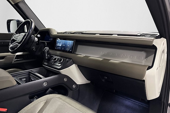 Land Rover Defender 110 9 of 30
