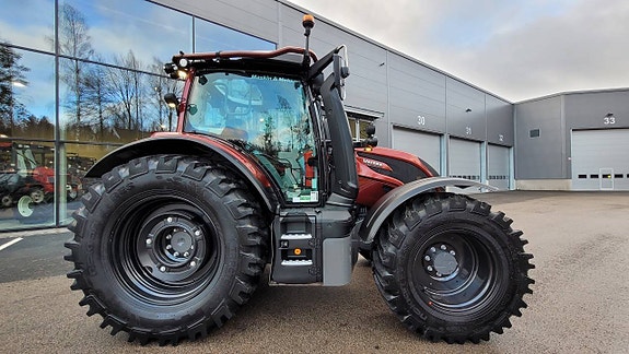Valtra N175 Direct / TwinTrac / Skogstraktor / 559 timmar 7 of 12