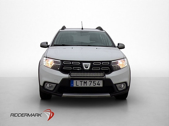 Dacia Sandero Stepway 2 of 5