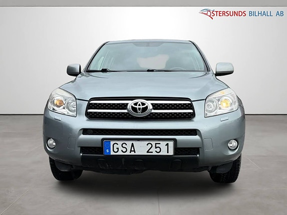 Toyota RAV4 2 of 5