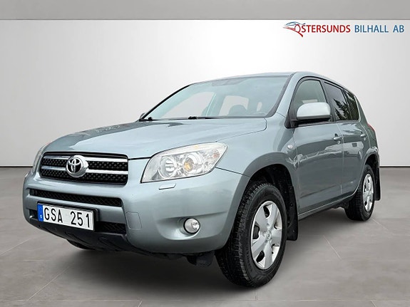Toyota RAV4 3 of 5