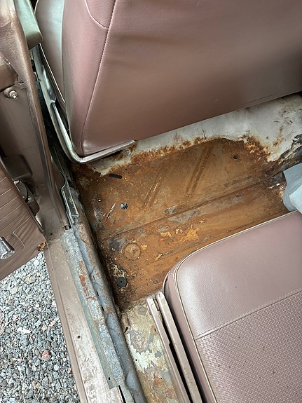 Chrysler Town & Country 14 of 29