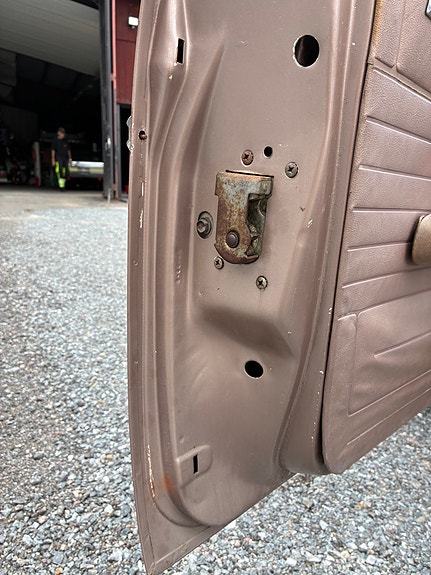 Chrysler Town & Country 9 of 29