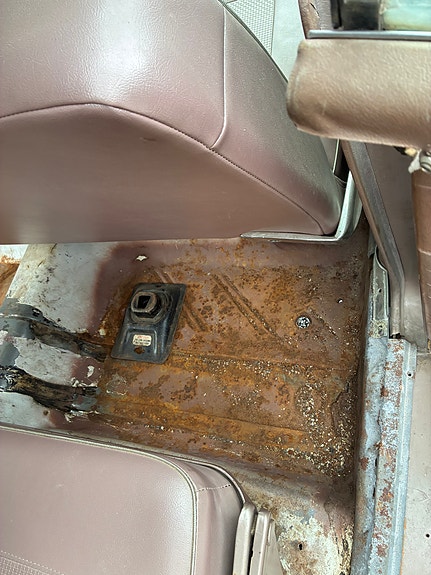 Chrysler Town & Country 22 of 29