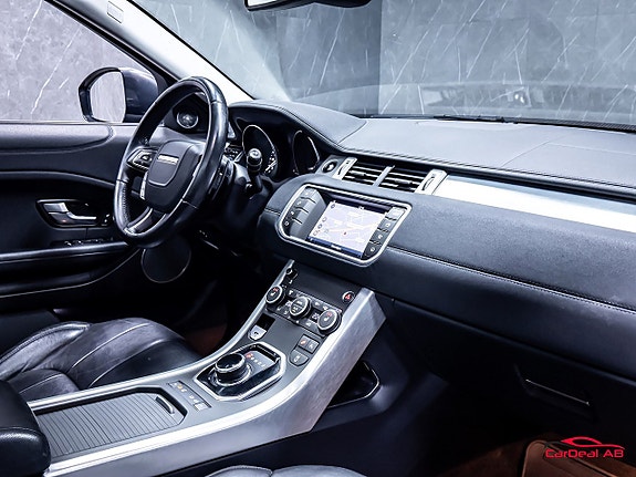 Land Rover Range Rover Evoque 13 of 27