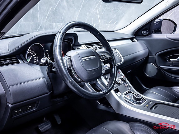 Land Rover Range Rover Evoque 12 of 27