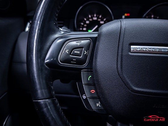 Land Rover Range Rover Evoque 21 of 27