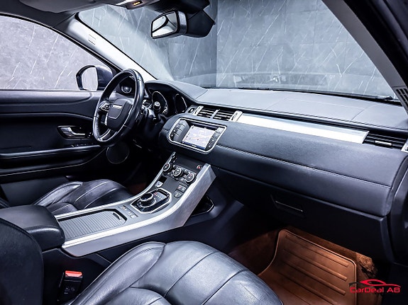 Land Rover Range Rover Evoque 14 of 27