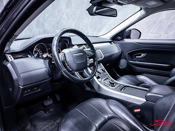 Land Rover Range Rover Evoque 11 of 27