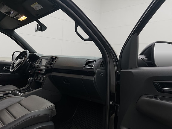 Volkswagen Amarok 30 of 30