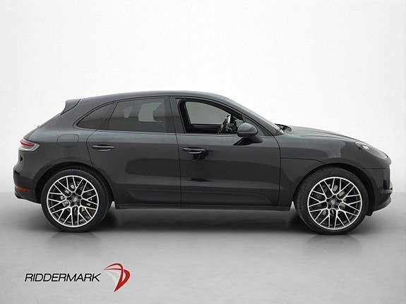 Porsche Macan S 9 of 30