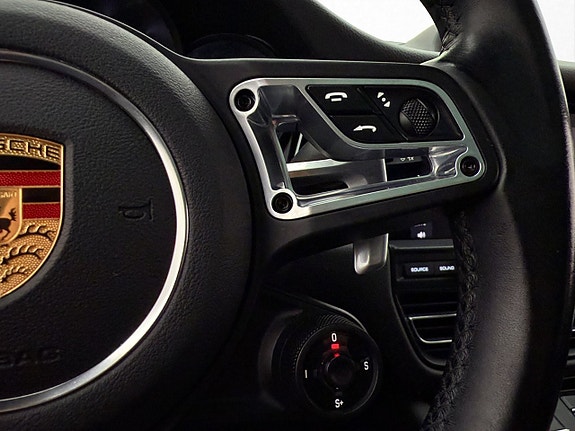 Porsche Macan S 22 of 30