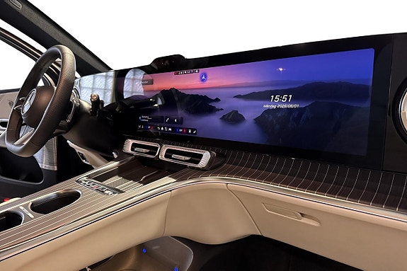 Mercedes-Benz GLC400 14 of 17