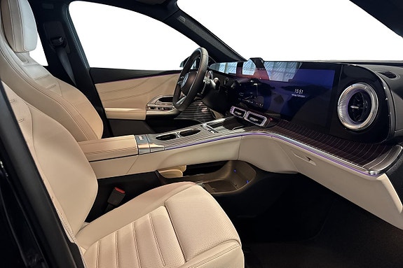 Mercedes-Benz GLC400 16 of 17