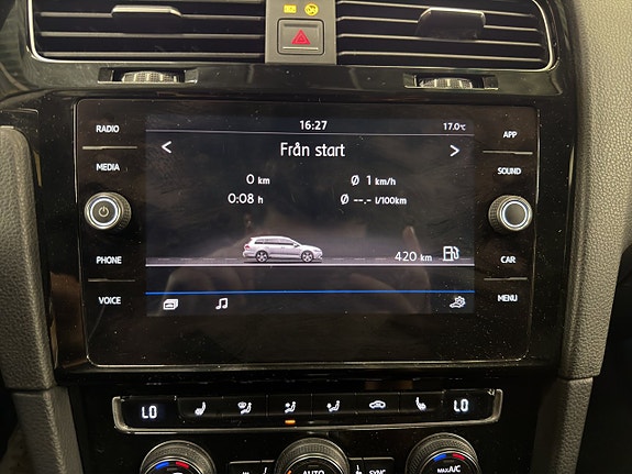 Volkswagen Golf VII 30 of 30