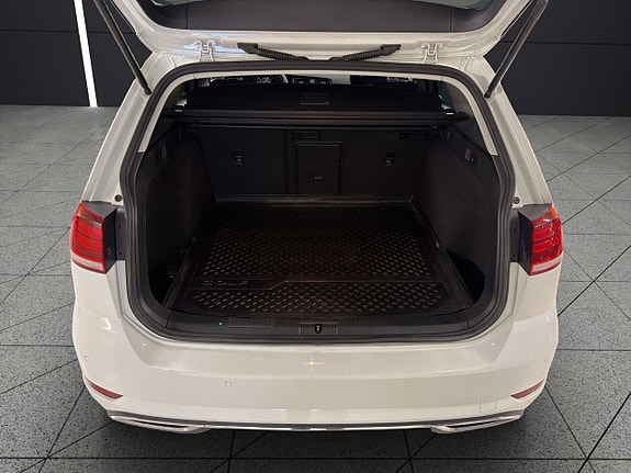 Volkswagen Golf VII 15 of 30