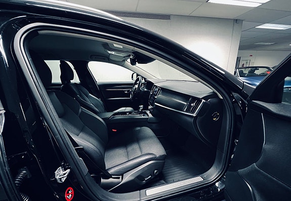 Volvo V90 Cross Country 15 of 27