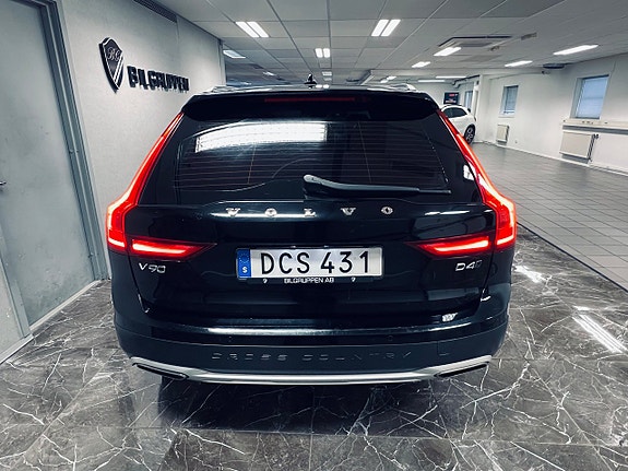 Volvo V90 Cross Country 5 of 5