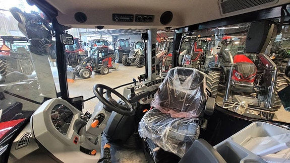 Valtra A95 HiTech / Lastare / 41 timmar 12 of 12