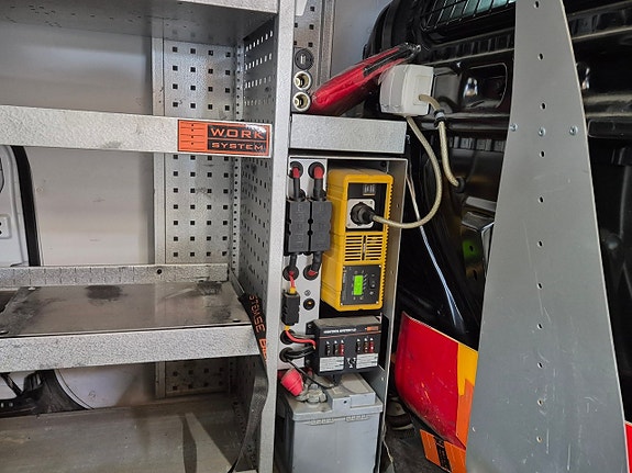 Ford Transit Connect 9 of 15