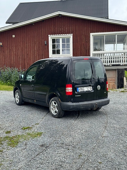 Volkswagen Caddy 2 of 5