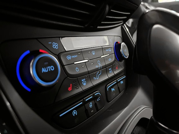 Ford Kuga 18 of 21