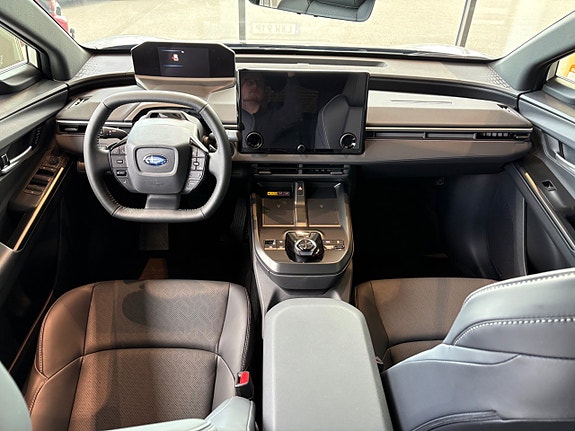 Subaru E-Outback 5 of 5