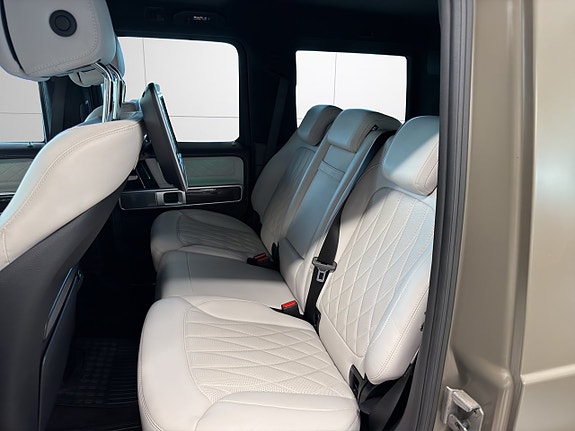 Mercedes-Benz G63 13 of 28