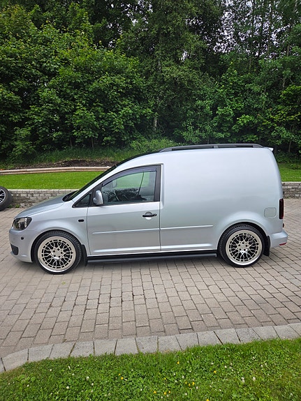 Volkswagen Caddy 4 of 5